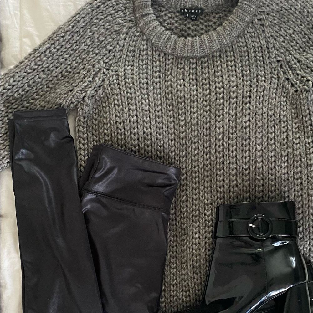 Theory sweater